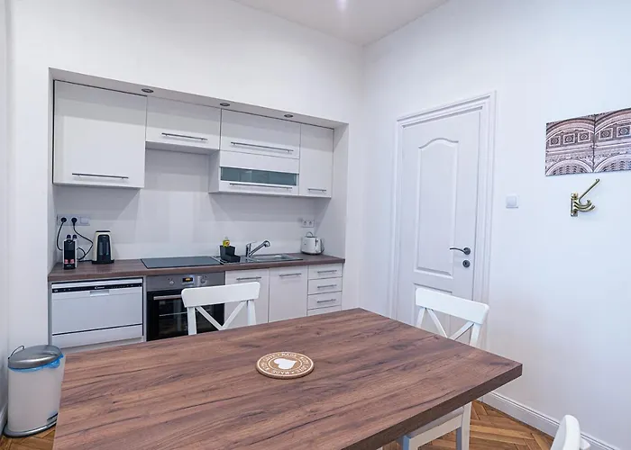 Joy On Kiraly Street