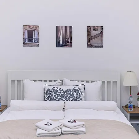 Joy On Kiraly Street Budapešť