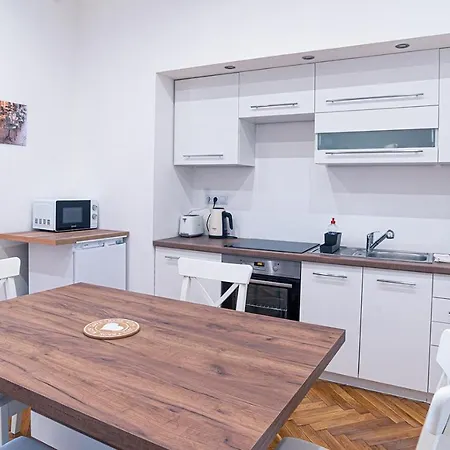 Joy On Kiraly Street Apartment *