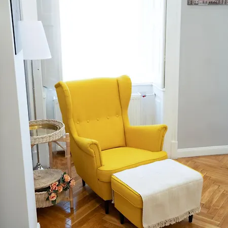 Joy On Kiraly Street Apartment Budapest